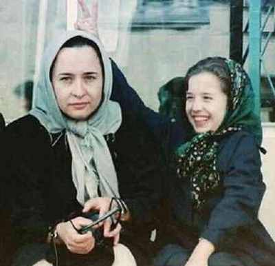 آزیتا حاجیان: زیاد اهل اینستاگرام و تلگرام نیستم