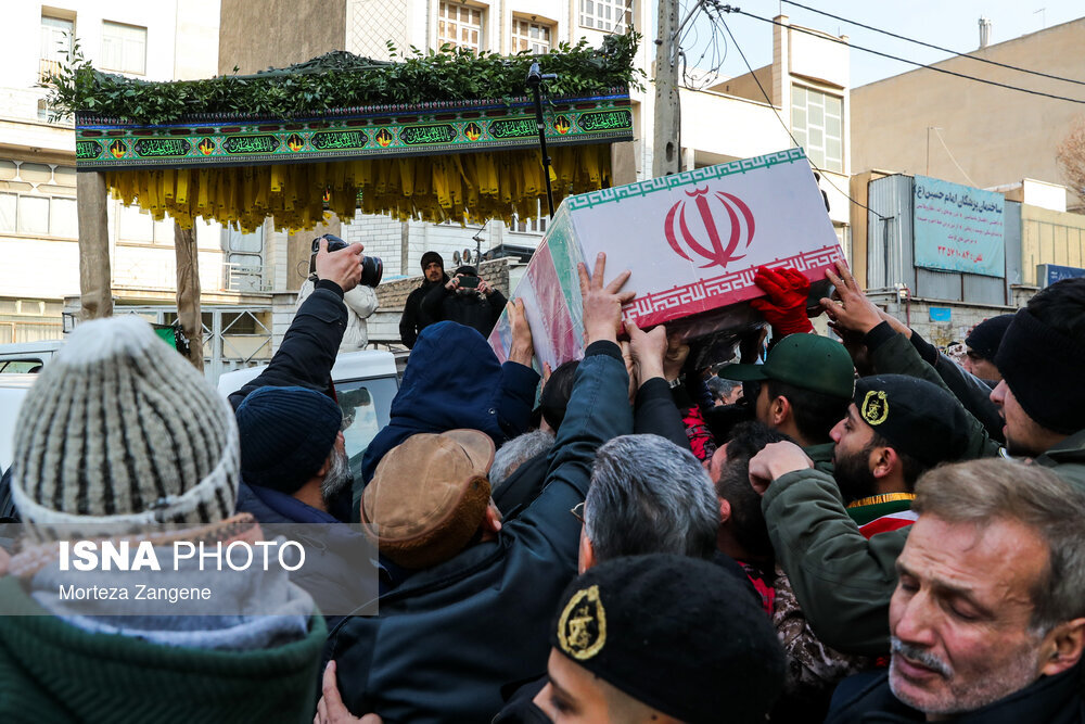 عکس‌هایی از مراسم تشییع پیکر مستشار نظامی سپاه که توسط اسرائیل شهید شد