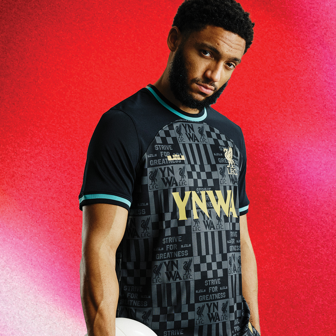 عکس| کالکشن پادشاه و لیورپول منتشر شد