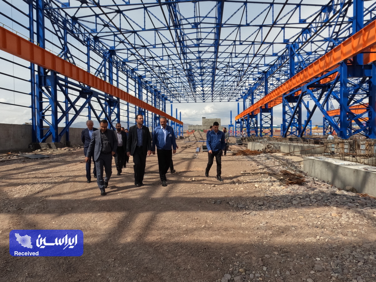 بازدید معاون سرمایه‌گذاری و امور شرکت‌های فولادمبارکه از شرکت صنایع آتیه لوله پارتاک