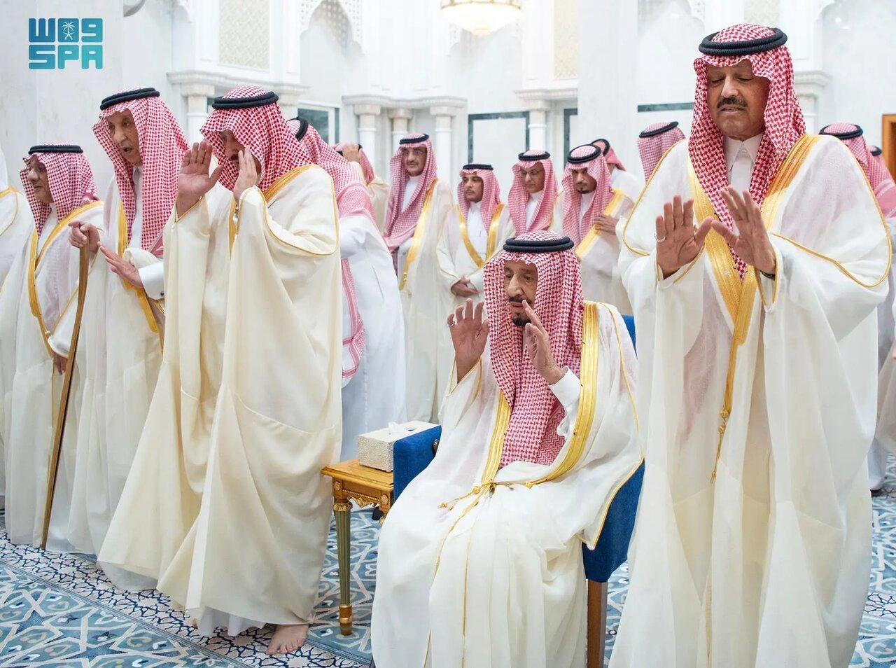 حضور بن سلمان در نماز عیدفطر/عکس