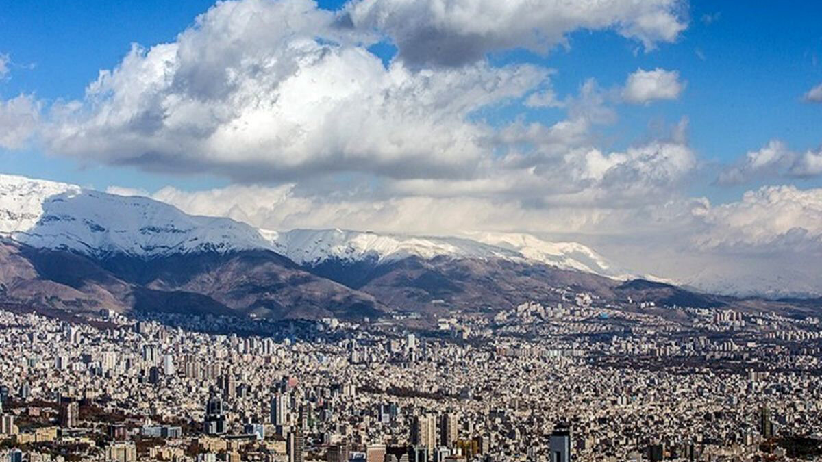 دو چهره متفاوت آسمان در استان؛ هوای اصفهان «سالم» ماند، کاشان به وضعیت «قرمز» رسید