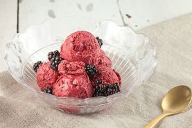 طرز تهیه بستنی شاتوت خانگی | با ثعلب و بدون ثعلب + فوت‌وفن خوشمزگی