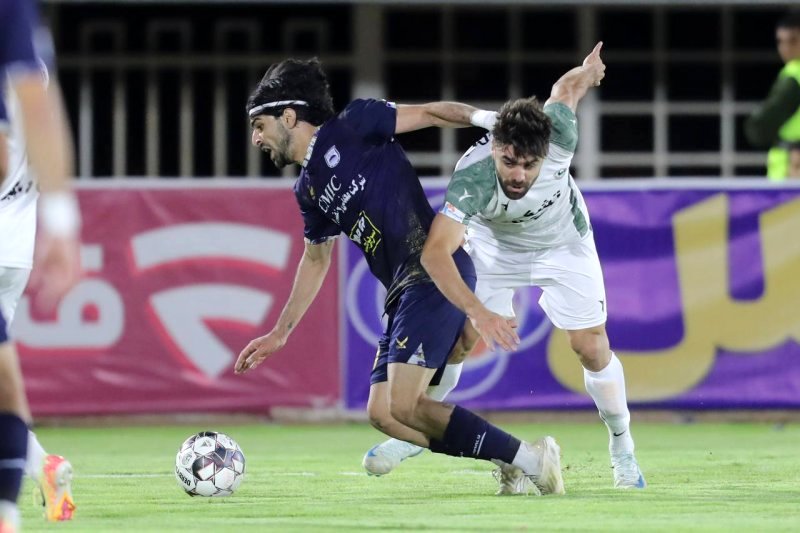 ذوب آهن فصل جاری؛ افتان و خیزان