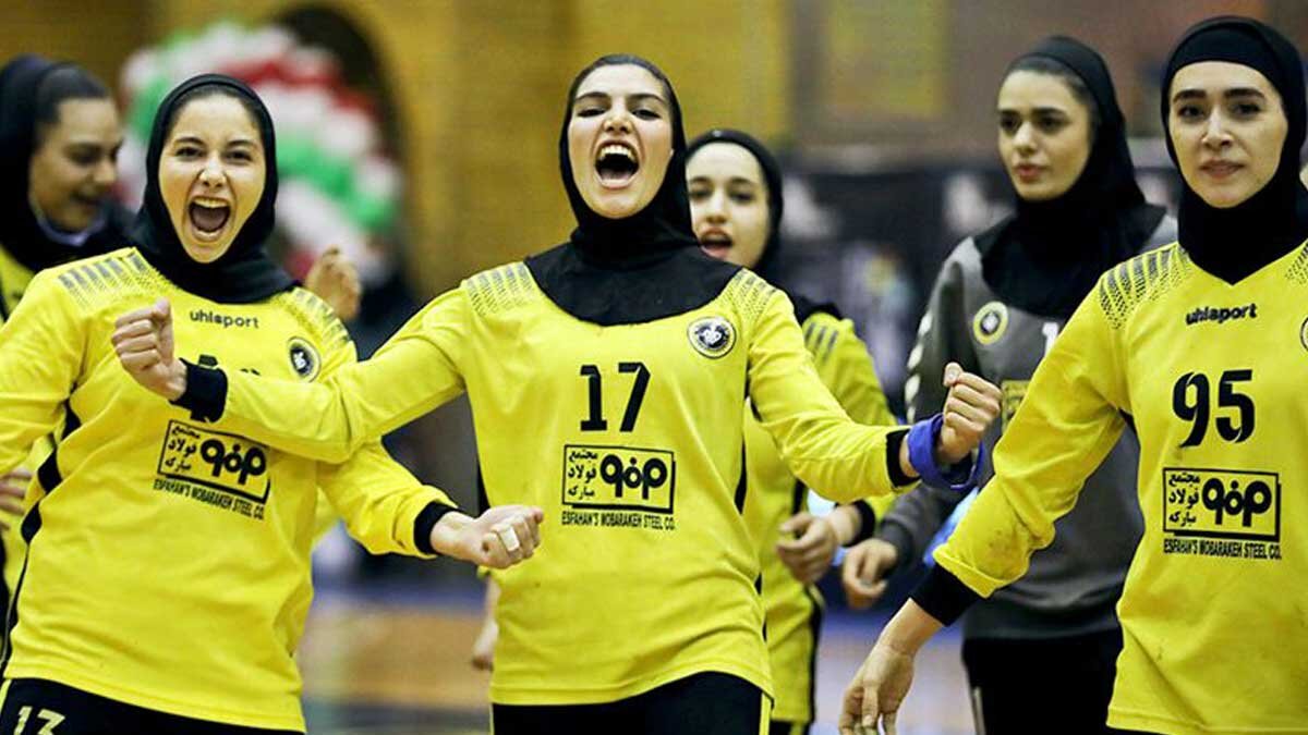 پیروزی طوفانی هندبالیست‌های سپاهان مقابل کسری گرمدره؛ تعقیب و گریز در صدر جدول به اوج رسید