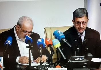 حضور برخط عباس علی آبادی وزیر نیرو در مراسم بهره برداری از ۴۶ پروژه زیربنایی صنعت برق اصفهان با اعتباری بالغ بر ۸ هزار میلیارد تومان