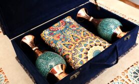 آشنایی با هدایای صنایع دستی | راهنمای خرید هدایای نفیس اصفهان