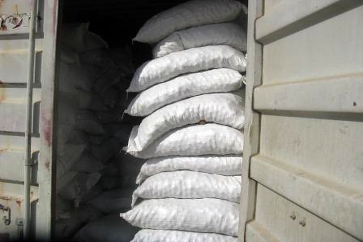 توقیف 5 تن آجیل قاچاق در اصفهان