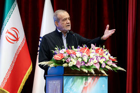 انتقاد تند رئیس جمهور از پروژه‌های خاک‌خورده: «باور کنید روی طلا خوابیده‌ایم و گرسنه‌ایم»