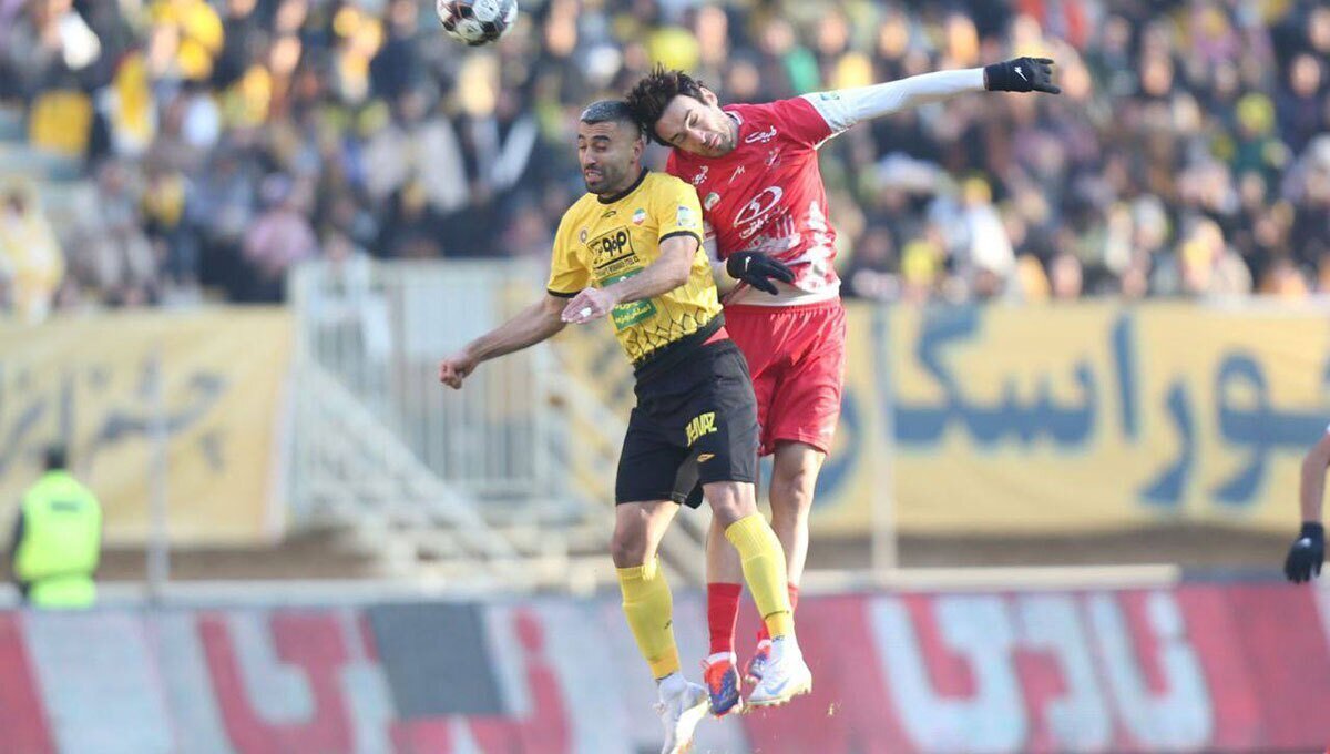 سپاهان در کیش آماده نبرد با پرسپولیس می شود