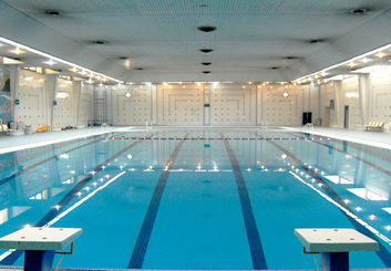 «جام شهدای دانشجو» اصفهان؛ دختران دانشگاه آزاد خوراسگان برترین‌های مسابقات شنا شدند!