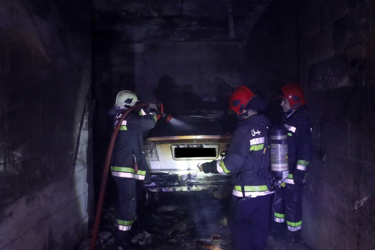 حریق در تعمیرگاه مکانیکی 