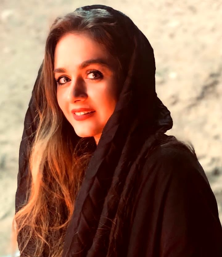  بیوگرافی سارا توکلی بازیگر از شهرت تا ازدواج با عکس