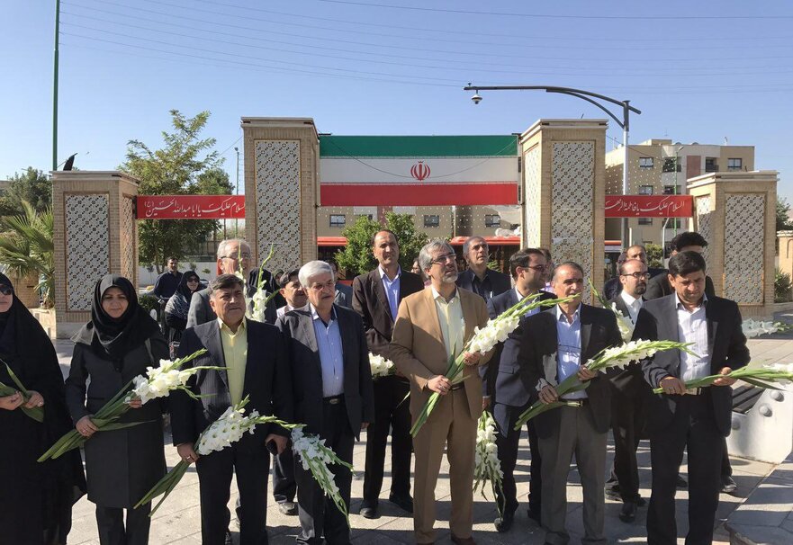 تجدید میثاق اعضاي دوره پنجم شورای اسلامی شهر اصفهان با شهدا