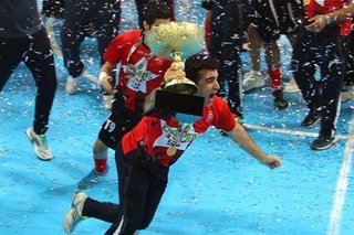 مربی گیتی‌پسند در سمت خود ابقا شد