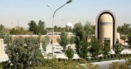 امین التجار، امانتدار سیاسی و اقتصادی نصف جهان