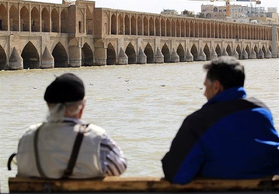 اردیبهشت فصل رونق عکاسی در اصفهان
