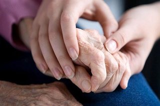 لرزش دست؛ شایع ترین علت بیماری پارکینسون