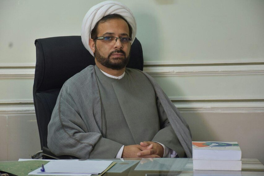 بصیرت لازمه شناخت خط فکری و میزان ولایتمداری است