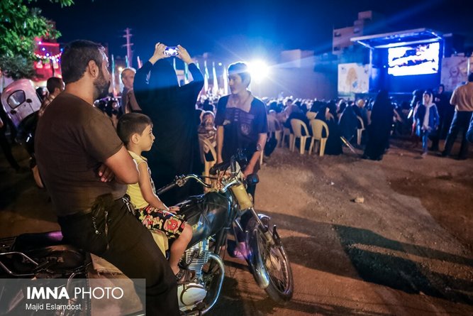 بیایید تماشا؛ «سینما با پای خودش اومده محله ما»