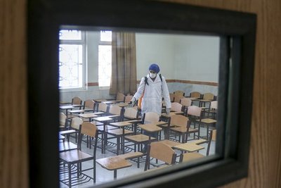 ارزیابی آموزش الکترونیکی دانشگاه‌ها از ابتدای شیوع کرونا تاکنون/ احتمال عدم تغییر تقویم دانشگاهی امسال