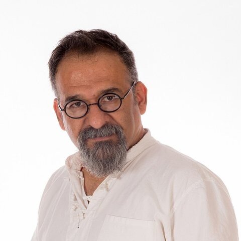 تحریم کنندگان انتخابات روی دموکراسی پا می گذارند