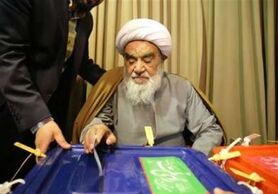 دعوت آیت الله مظاهری از مردم برای شرکت گسترده در انتخابات