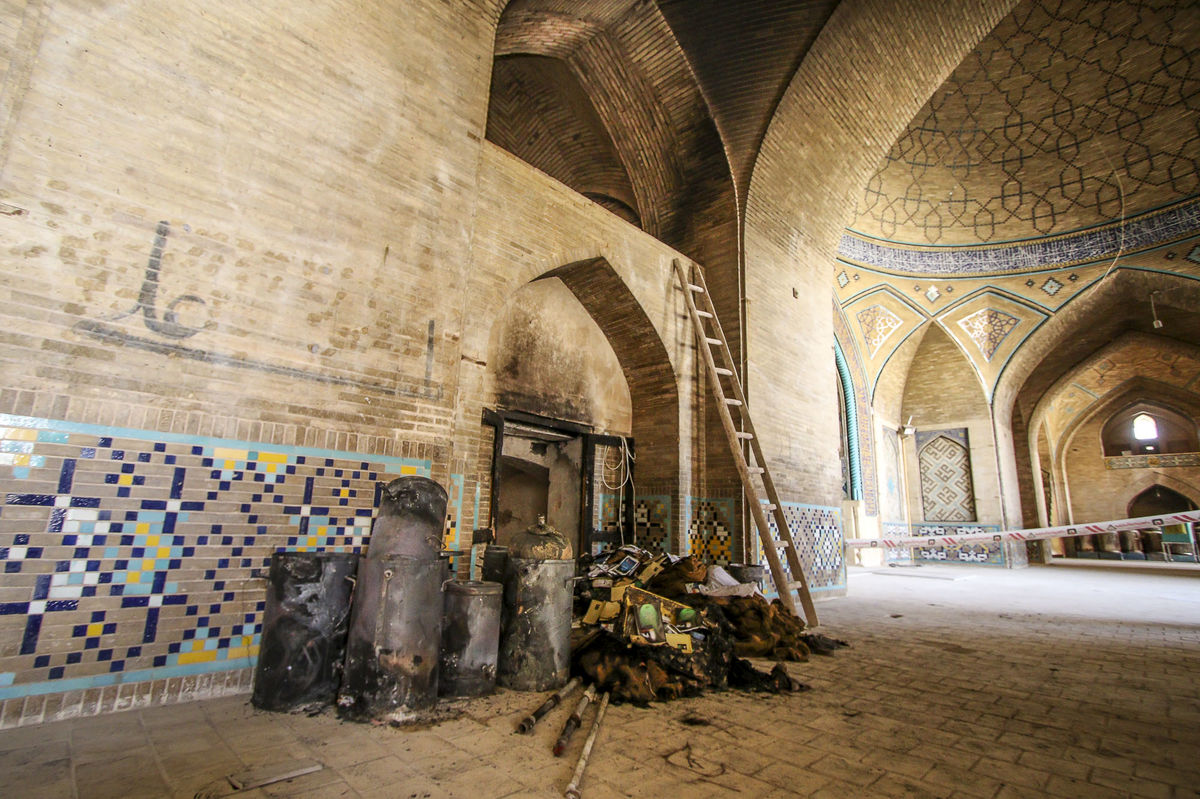 آتش سوزی مسجد حکیم