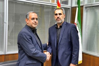 طاهری جای باقریان را گرفت و به آذری پیوست