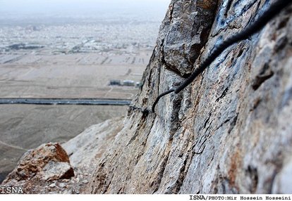 ادامه تلاش‌ها برای يافتن يك كوهنورد در سميرم