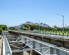 بازگشایی زاینده رود خللی در اجرای تعریض پل فلزی ایجاد نمی کند