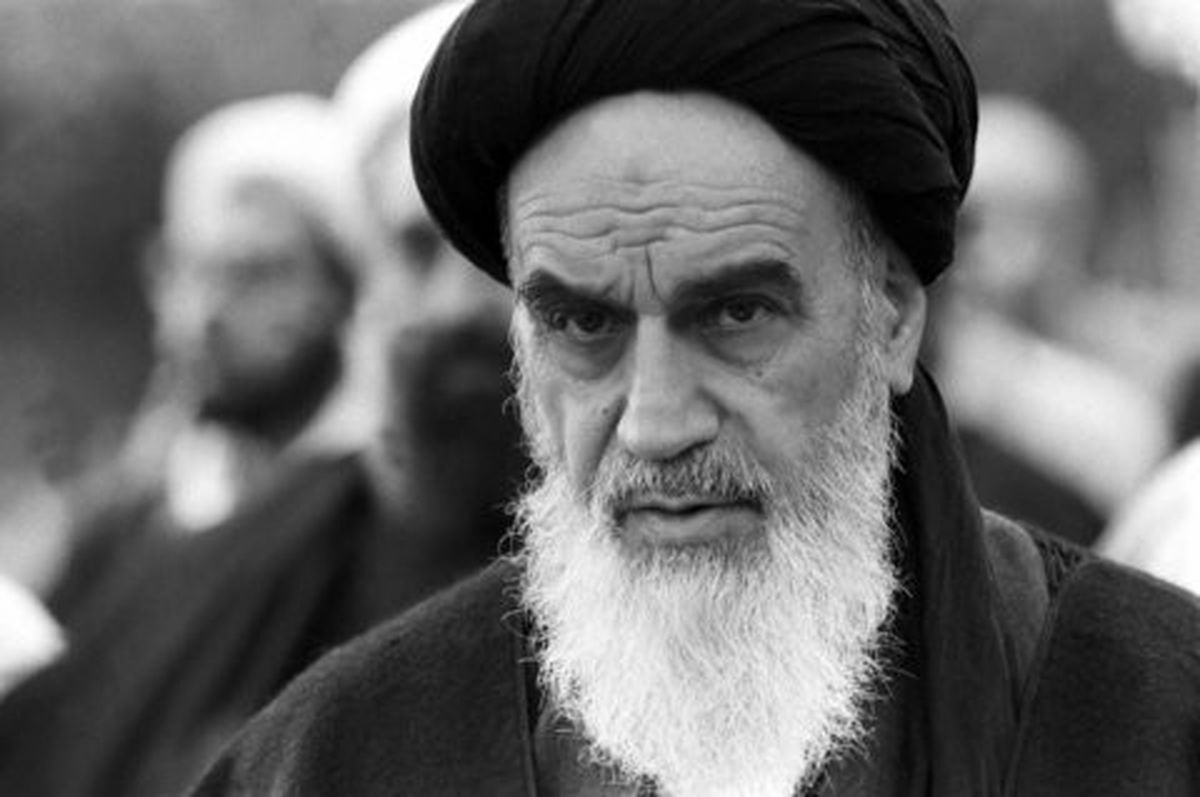 عمامه خمینی، عمامه رسول‌الله است و عمامه رسول‌الله، عمامه خمینی
