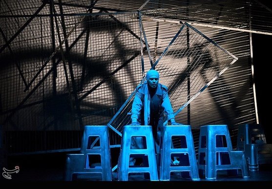 اجرای نمایش "قوم ‌الظالمین" در حاشیه نمایشگاه قرآن و عترت اصفهان‌