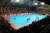 گیتی‌پسند تمرینات و بازی‌های خود را در سالن 25 آبان انجام می‌دهد