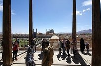 اقدام قابل توجهی برای ارتقای حوزه گردشگری در اصفهان انجام نشده است