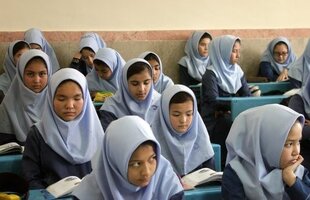 حمایت تحصیلی از ۳۶۰ هزار دانش‌آموز افغان