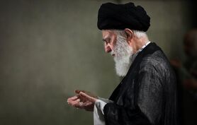 پخش نماز عید فطر به امامت رهبر معظم انقلاب از شبکه یک