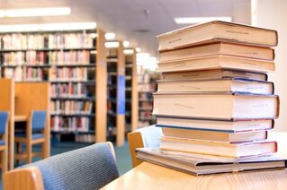 وزارت ارشاد  کتاب از ناشران  به ارزش ۴۲ میلیارد ریال خرید