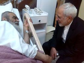 عیادت ظریف از آیت‌الله مظاهری