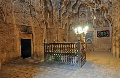 طوقچی؛ مردم و افسانه‌های مردمی