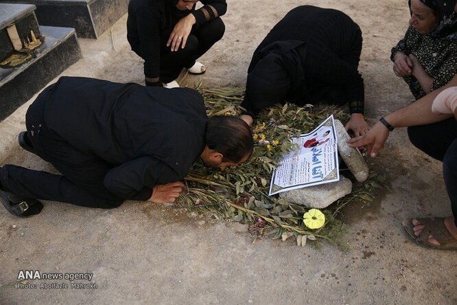 پدر آتنا اصلانی: قاتل باید در ملاءعام سنگسار شود