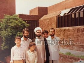 عکسی قدیمی از فرزندان آیت‌الله هاشمی در کنار حسن روحانی