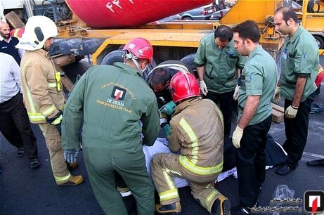 مرگ فجیع عابران پیاده زیر چرخ‌های بونکر حمل سیمان در دادمان