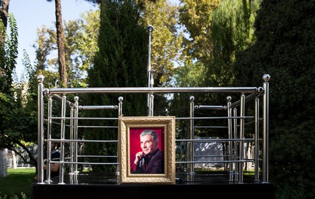 مراسم تشییع نادر گلچین