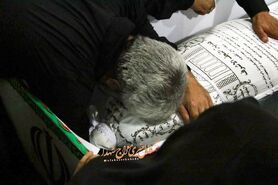نخستین تصاویر خانواده حججی با پیکر شهید