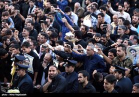 مراسم وداع با پیکر شهید محسن حججی در حرم مطهر رضوی