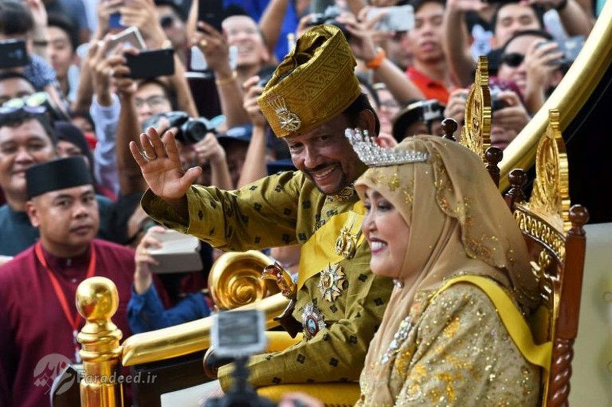 جشنسالگرد سلطنت پادشاه ثروتمند برونئی
