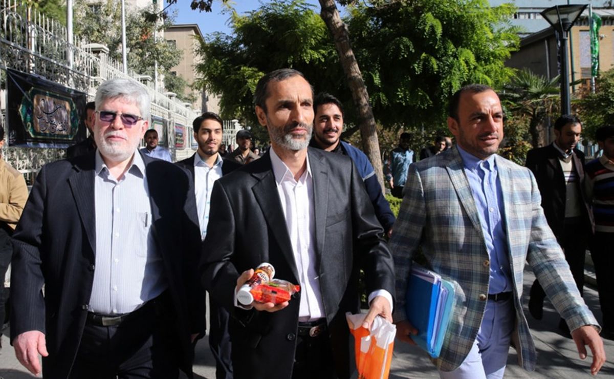 حواشی دادگاه بقایی