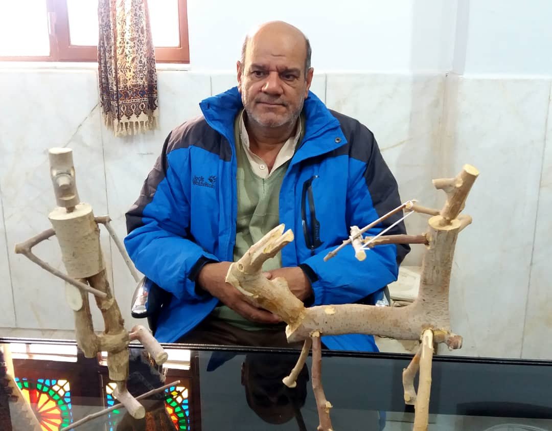 بساط پدرژپتوی اصفهان در بیرون از نمایشگاه بین المللی+فیلم