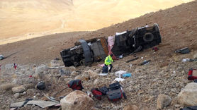 فاجعه جاده‌ای در محور سمیرم؛ واژگونی مرگبار اتوبوس تهران-یاسوج با 3 قربانی و 15 زخمی